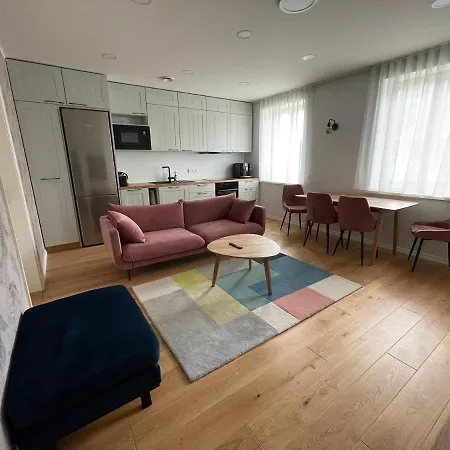 Niidupuu * Kuressaare