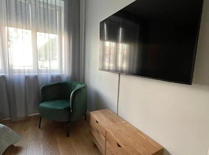 Niidupuu * Κουρεσάαρε